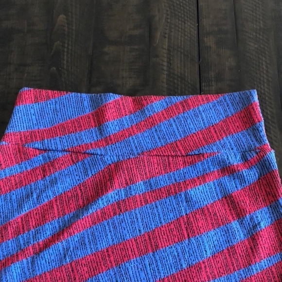 LULAROE Cassie Pencil Skirt Medium Stretchy Office Business Casual Patriotic - Picture 5 of 8